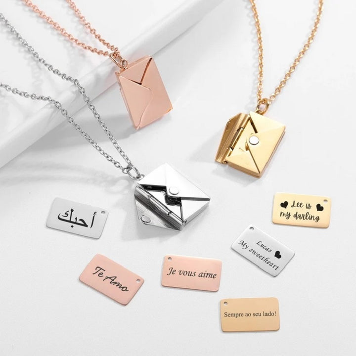 COLLAR SOBRE DE AMOR